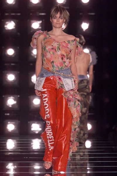 Look 32